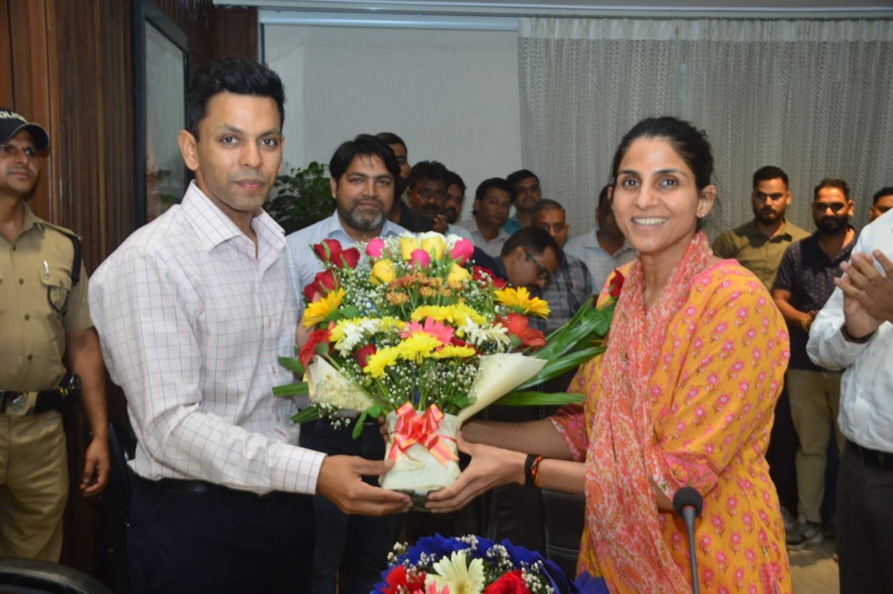 whatsapp image 2025 10 15 at 21.11.31